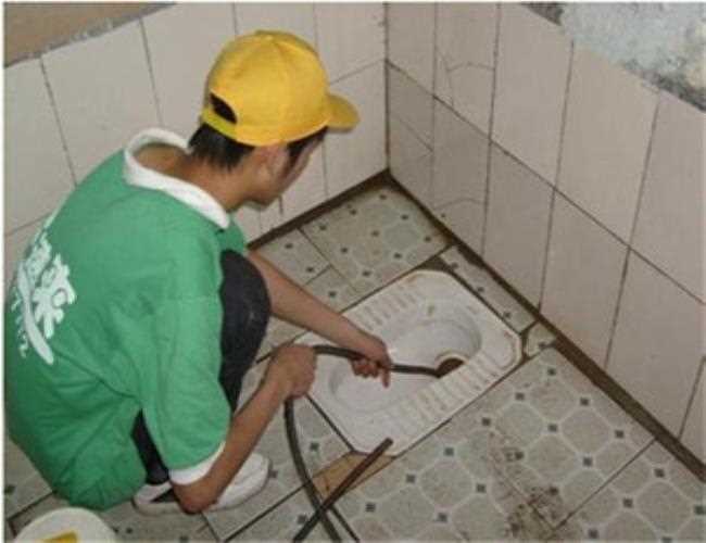 东巷胡同管道疏通马桶拐弯处咋疏通