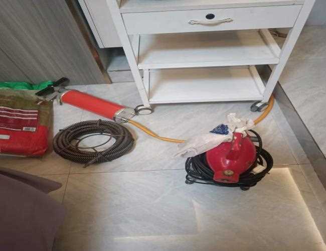 疏通下水道图片(疏通下水道图片大全名片)