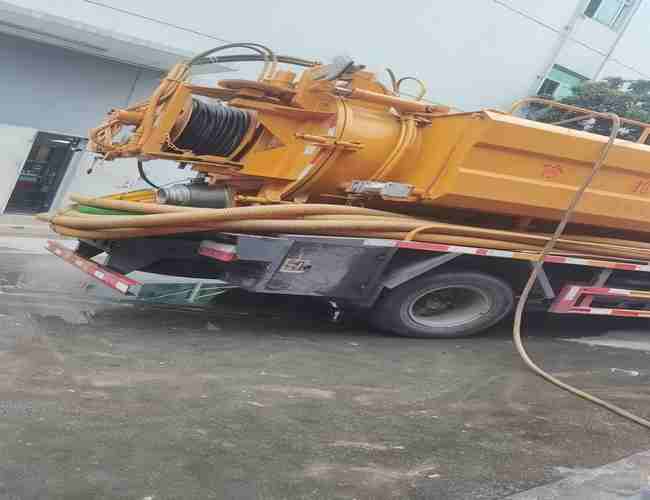 燕郊化粪池清理的必要性与方法探讨